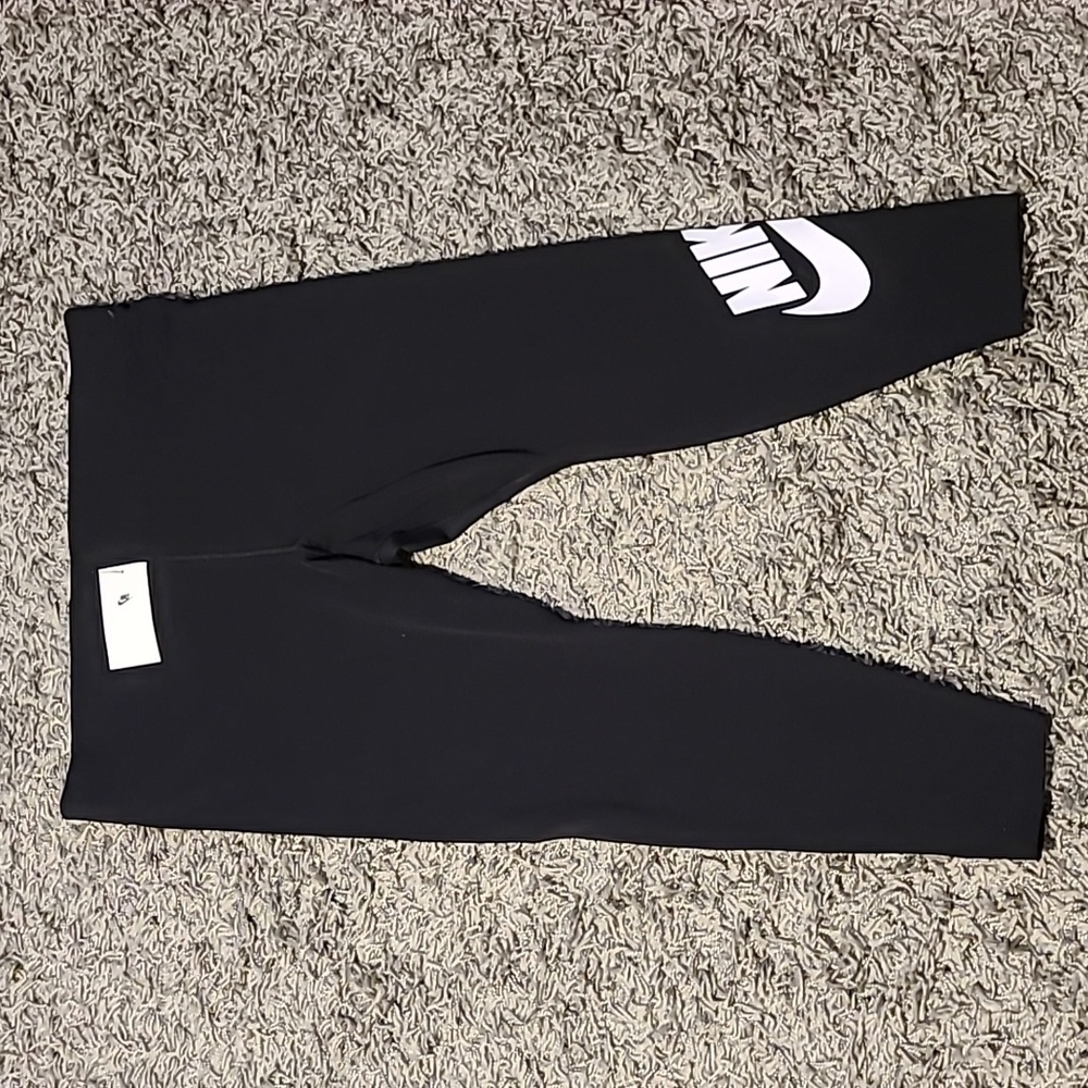 Nike tight fit regular length leggings with logo, 2x